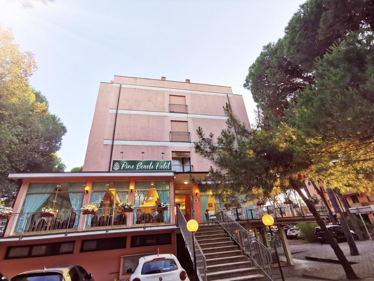 Hotel Pine Beach Rosolina Mare Eksteriør bilde